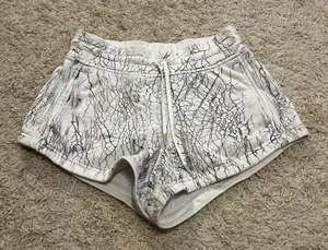 Lululemon Shorts thumbnail 1