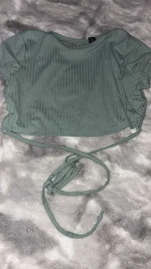 Open back cropped tee Green thumbnail 1