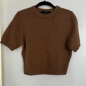 Toccin Short Sleeve Sweater Brown thumbnail 3