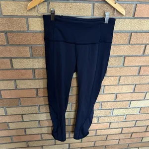 Lululemon On Your Mark Crop 23" Midnight Navy Ruched Athletic Leggings Size 6 thumbnail 4