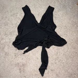 Women’s SHEIN Black Cross Tie/Open back Crop Tank Size: M thumbnail 2