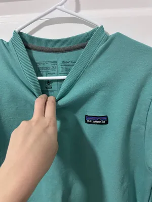 Patagonia Crewneck thumbnail 2