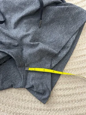 Lululemon shorts size 4 thumbnail 9