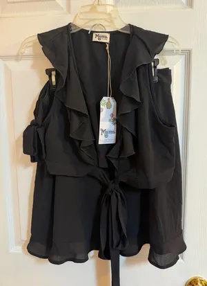 Show me your Mumu Roam Ruffle Skirt & Ruffle Crop ~ Black Pebble thumbnail 1