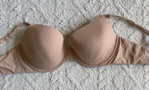 SKIMS Bra T-Shirt thumbnail 1