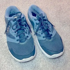 Nike running shoes steal blue laceup size 5 youth thumbnail 1