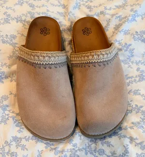 The Sak Leather Slipons thumbnail 1
