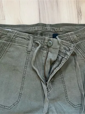 Green American Eagle pants size 6 thumbnail 3
