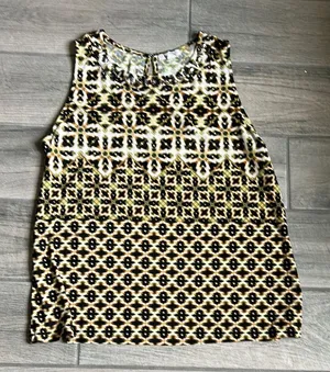 Black and White Boxy Sleeveless Tank Top thumbnail 1