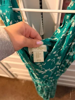 Green dress Size XS thumbnail 2