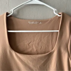 Abercrombie & Fitch Soft Matte Seamless Long-Sleeve Squareneck Bodysuit Size M thumbnail 2