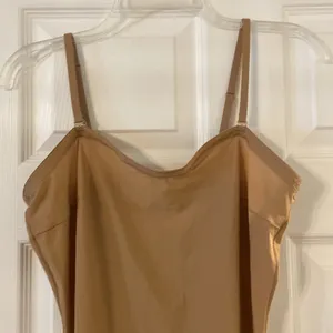 ASSET BY SPANX SIZE 1X Shape wear length28” excellent condition thumbnail 2
