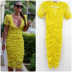 Zara Womens Blogger Fave Yellow Floral Lace‎ Ruched V-Neck Bodycon Midi Dress S thumbnail 2