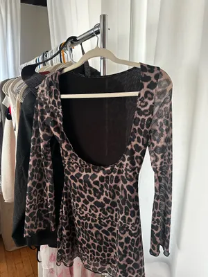 SheIn Open Back Cheetah Print Dress thumbnail 2