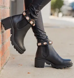 Booties Black Size 9.5 thumbnail 1