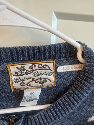 Vintage Heirloom Collectibles Sweater thumbnail 3