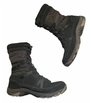 WOMAN'S MERRELL APPROACH TALL WEATHERPROOF BOOTS Rain Snow Boot US 8 Black Quilt thumbnail 1