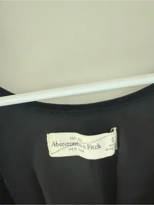 Abercrombie & Fitch Black Velvet Long-Sleeve Crop Top thumbnail 2