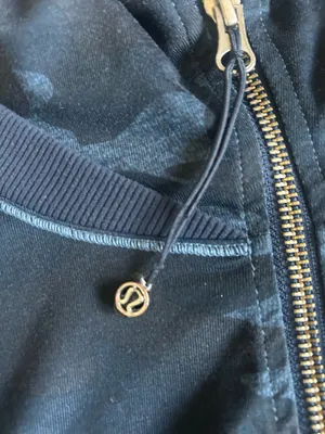 Lululemon Navy Camo Jacket thumbnail 4