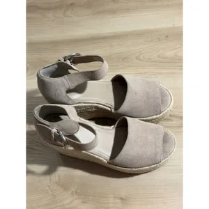 Marc Fisher LTD Adalyn Espadrille Wedge Tan 10 Womens Platform Sandal thumbnail 2