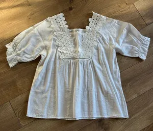 Blouse from Korea White Size XS thumbnail 1