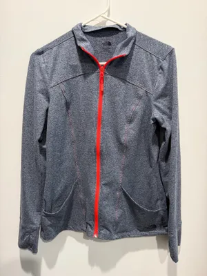 Women’s North Face Zip up sweater thumbnail 1
