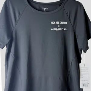 Layer 8 Power Performance Tee Womens Medium‎ Black Graphic Cardio Gym Shirt NEW thumbnail 2