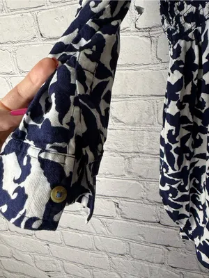 Maeve by Anthropologie Women’s Navy and White Patterned Button-Front Top thumbnail 5