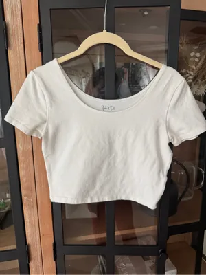 Brandy Melville cropped top tee scoop neck short sleeve john galt thumbnail 6