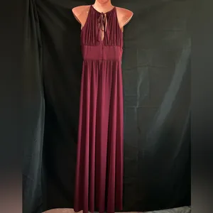 R&M Richards Burgundy Sequin & Beaded Full Length Evening Prom Gown SZ 6 thumbnail 2