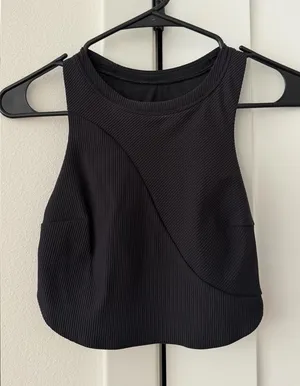 Lululemon Women’s Black Ribbed Cropped Tank Top thumbnail 1