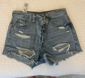 Levi’s Shorts 501 thumbnail 1