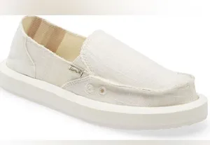 Sanuk Donna Slip-On Sneaker (Women) thumbnail 1