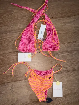 brand new capitanna urban outfitter reversible bikini xs with tags thumbnail 6