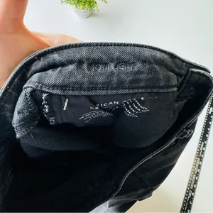 American Eagle‎ Highest Rise Distressed Black Wash Denim Mom Jeans Size 8 thumbnail 6