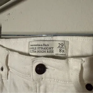 Abercrombie & Fitch 100% Cotton White Mom Jeans thumbnail 4