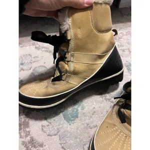 SOREL Women's US 9 Waterproof Tan Black Insulated Mid Calf Boots Fur Top thumbnail 2
