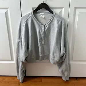 Aerie Offline Throwback Snap Fleece Crewneck in Heather Gray thumbnail 2