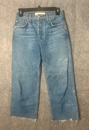 Reformation‎ Woman 24 Relaxed Straight High Waisted raw hem Blue Jeans thumbnail 1