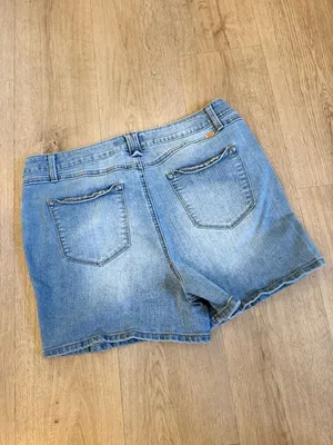 1822 Denim Women's Distressed Mid Rise Jean Shorts Size 14 thumbnail 3