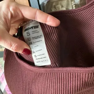 Oh Polly Bo + Tee workout set No Sweat Ribbed Scoop Neck Sports Bra Dark Brown leggings thumbnail 5