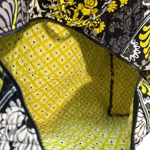 Vera Bradley‎ Floral Grand Traveler Bag Yellow Gray Black Quilted Duffle thumbnail 4