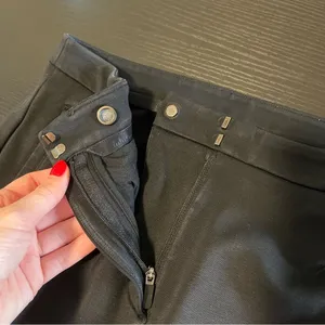 Lululemon Women’s Black On The Move‎ Pants Women’s 6 thumbnail 9