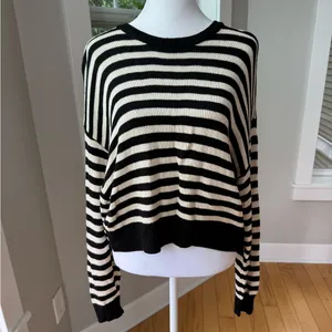 PINK Victoria’s Secret Black Ivory Striped Cropped Crewneck Sweater Sz Medium thumbnail 7
