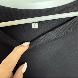 Black Crewneck Sweatshirt with Ribbed Cuffs Lightweight size Large thumbnail 3