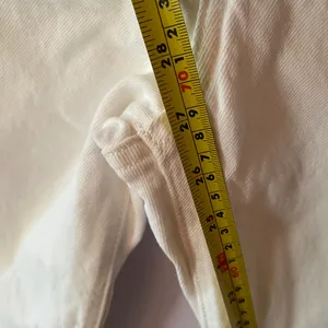 Levi's Wedgie Straight White Jeans Button Fly Preppy Cotton Minimalist size 24 thumbnail 9