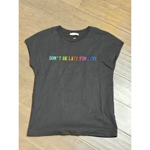 Sandro Zoelie Embroidered Slogan T-Shirt Don't‎ Be Late For Love Embroidered thumbnail 3