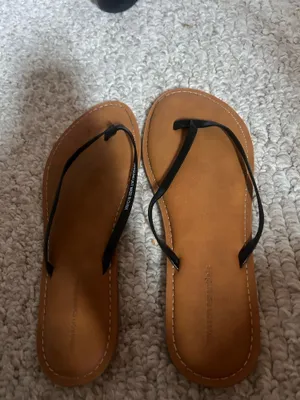 Women’s Leather Flip Flops, Black Strap Brown Size 9 thumbnail 4