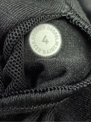 Lululemon Invigorate Black Mesh Back Sports Bra Women’s 4 thumbnail 4