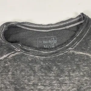 We The Free Tunic Sweater Womens XS‎ Black Long Sleeve Raw Hem Exposed Seams thumbnail 2